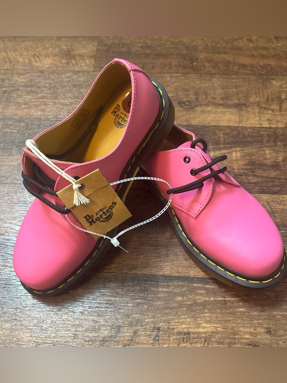 NEW DR. MARTENS Thrift Pink Leather Oxford Shoes size 8 women 7 men